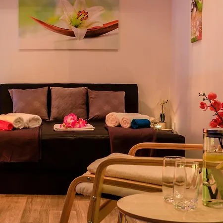 Apartman Bella - Private With Sauna And Parking